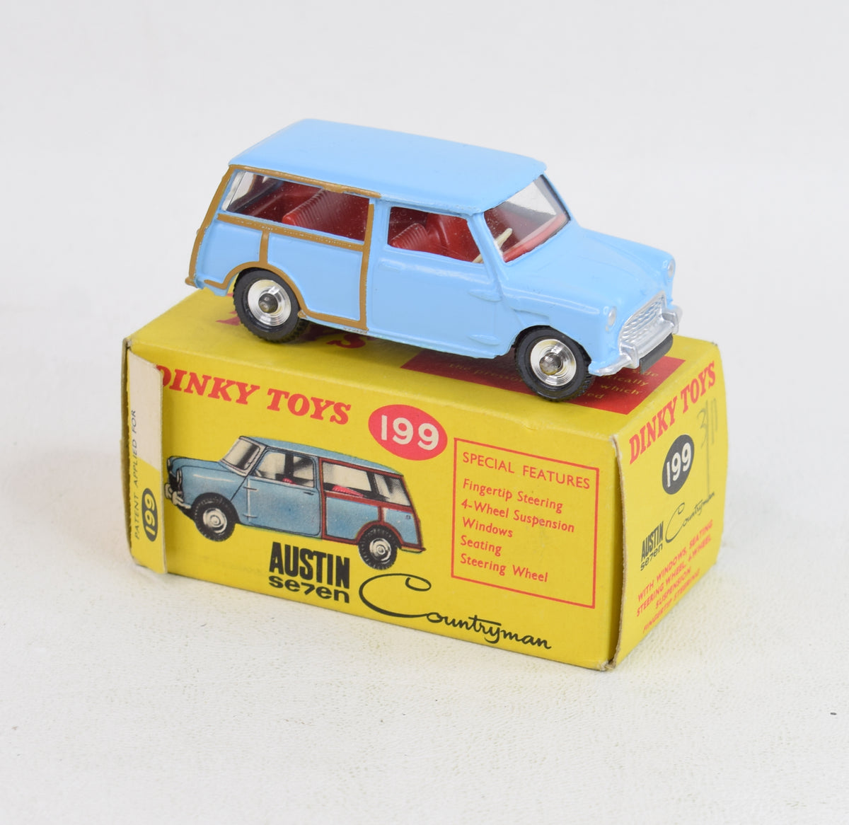 Dinky toys 199 Austin 7 Countryman Virtually Mint/Boxed