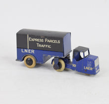 Pre war Dinky toys 33r Mechanical Horse LNER Near Mint (Carlton)
