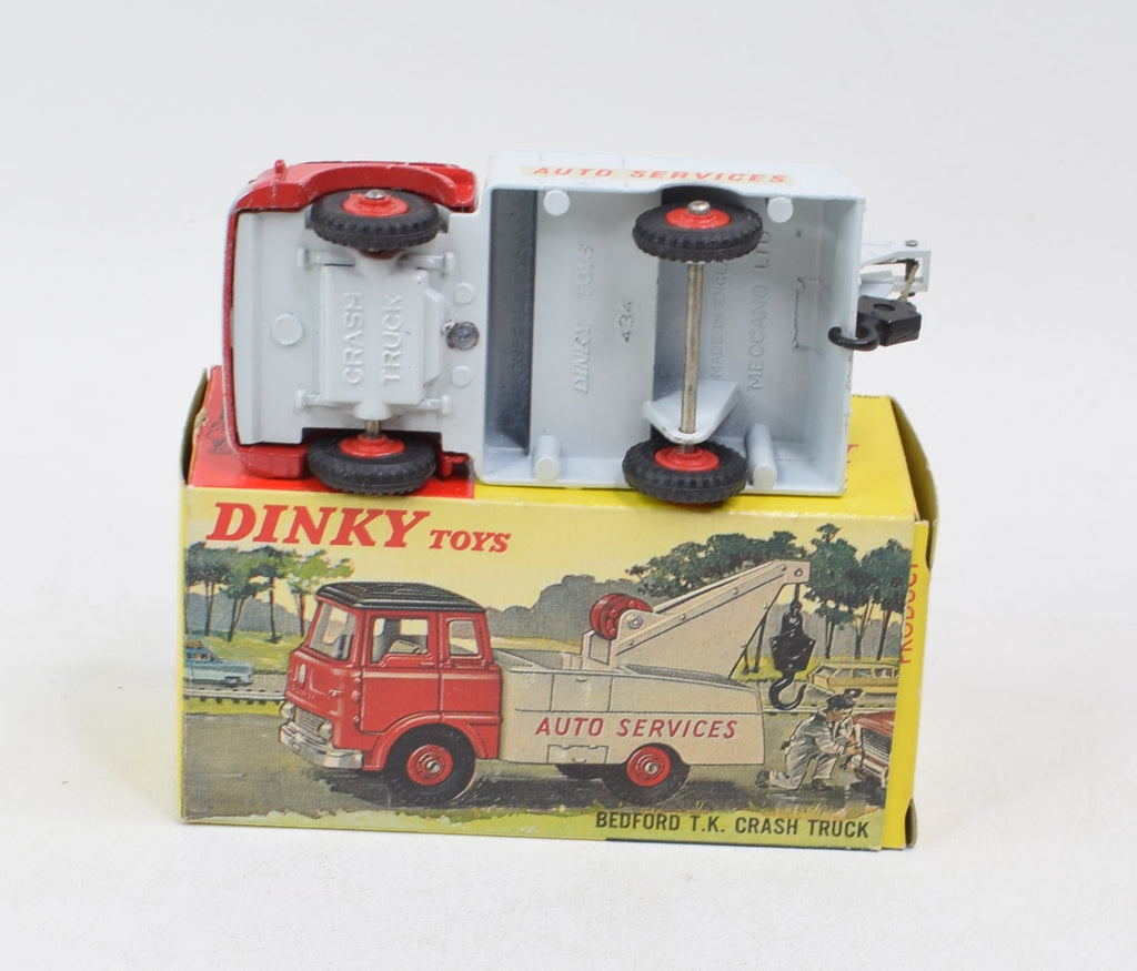 Camion Bedford TK Crash Truck Dinky Toys - Édition Atlas, échelle 1/43, Beige Avec Treuil - Neuf