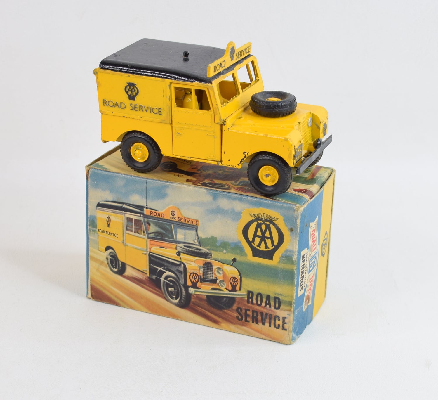 Benbros AA Road Service Land Rover Very Near Mint/Boxed