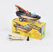 Corgi toys 107 Batboat 1st issue Virtually Mint/Nice box (Shaped hubs)