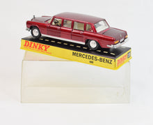 Dinky toy 128 Mercedes-Benz 600 Virtually Mint/Boxed
