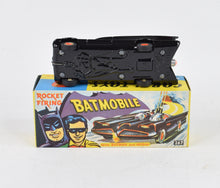 Corgi toys 267 Batmobile Virtually Mint/Nice box (Kensington)