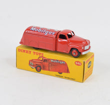 Dinky toys 440 'Mobilgas' Tanker Virtually Mint/Nice box