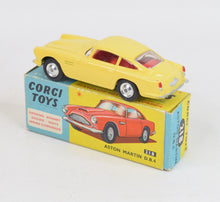 Corgi toys 218 Aston Martin D.B.4 Virtually Mint/Boxed