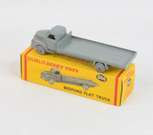 Dublo Dinky toy 066 Bedford Flat truck Virtually Mint/Nice box