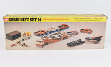 Corgi toys Gift set 14 Daktari Virtually Mint/Boxed