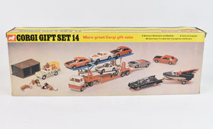 Corgi toys Gift set 14 Daktari Virtually Mint/Boxed
