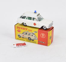 Dinky toys 278 Vauxhall Victor Ambulance Virtually Mint/Nice box