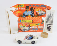 Corgi toys 336 James Bond Toyota Virtually Mint/Nice box (Light cream)