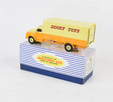 Dinky toys 930 Pallet-Jekta Van Virtually Mint/Nice box