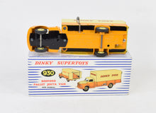 Dinky toys 930 Pallet-Jekta Van Virtually Mint/Nice box