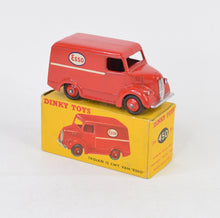 Dinky toys 31a/450 'Esso' Trojan Virtually Mint/Boxed