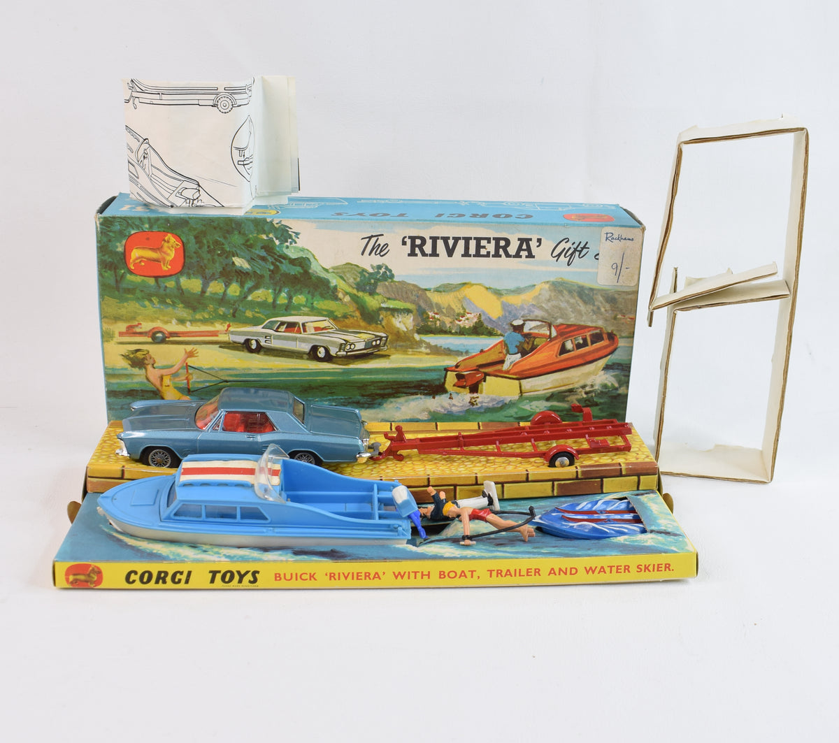 Corgi toys Gift set 31 Riviera Virtually Mint/Nice box