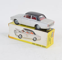 Dinky toys 169 Ford Corsair 2000E Virtually Mint/Nice box