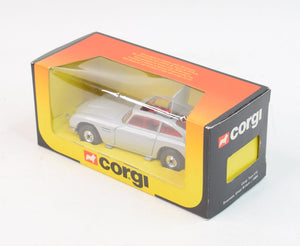 Corgi toys 271 Aston Martin Virtually Mint/Boxed (No 271 Markings/print)