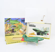 Dinky toy 101 Thunderbird 2 + 4 Virtually Mint/Nice box (Rivet base)