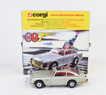 Corgi toys 271 James Bond Aston Martin Mint/Boxed (Champagne) (Unley)