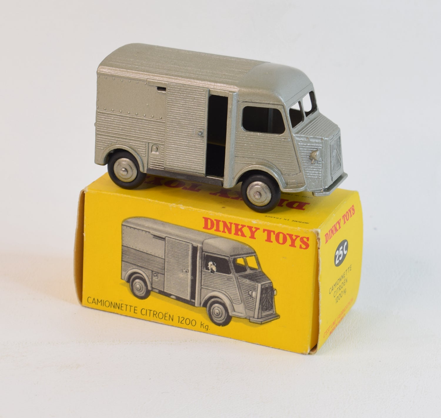 French Dinky toys 25C Camionette ' Virtually Mint/Boxed