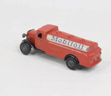 Dinky toy 25d Petrol Tanker Very Near Mint (2nd type)