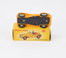 Dinky toy 102 M.G Midget Virtually Mint/Nice box (Spun hubs)