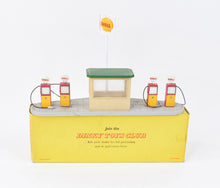 Dinky Toys 782 'Shell' Pump set Virtually Mint/Boxed