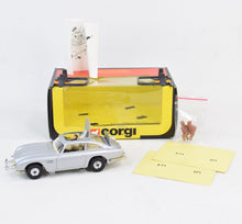 Corgi toys 271 Aston Martin Mint/Lovely box (Cream interior) (Unley)