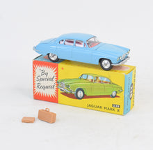 Corgi toys 238 Mark X Jaguar Virtually Mint/Nice box