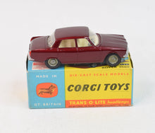 Corgi toys 252 Rover 2000 Virtually Mint/Boxed (Cast hubs)