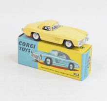 Corgi toys 304 Mercedes-Benz 300sl Virtually Mint/Nice box