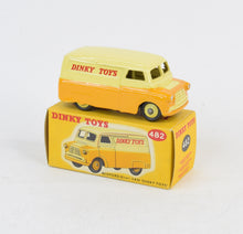 Dinky Toys 482 Bedford Van Virtually Mint/Nice box