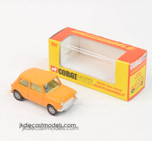 Corgi toys 204 Morris Mini Minor - Mint/Lovely box