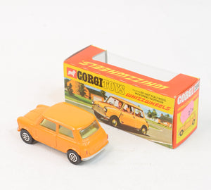 Corgi toys 204 Morris Mini Minor - Mint/Lovely box