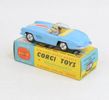 Corgi toys 303s Mercedes-Benz 300sl Roadster (RN9) Virtually Mint/Nice box