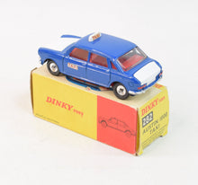 Dinky toy 282 Austin 1800 Taxi Virtually Mint/Boxed