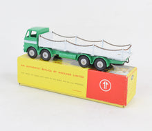 Dinky Toys 935 Leland Octopus Chain Wagon Virtually Mint/Nice box (Grey plastic hubs)