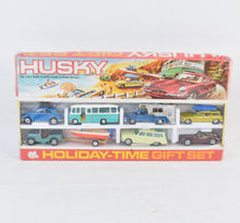 Husky 3005 Holiday time gift set Mint/Nice wrap (J.C)