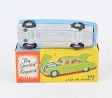 Corgi toys 238 Mark X Jaguar Virtually Mint/Nice box