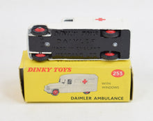 Dinky toys 253 Daimler Ambulance Virtually Mint/Nice box