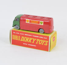 Dublo Dinky toys 070 A.E.C Shell - B.P Tanker Virtually Mint/Nice box