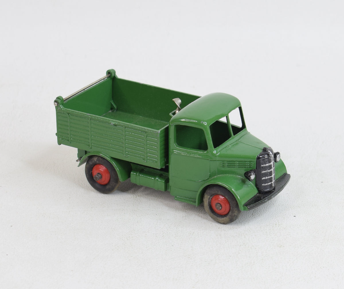 Dinky toys 25m Bedford End Tipper Virtually Mint