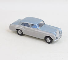 Spot-on 102 Bentley Virtually Mint (blue interior)