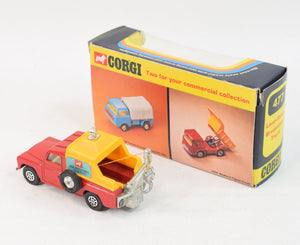 Corgi Toys 477 Land-Rover Breakdown Virtually Mint/Nice box (Transitional issue with cast hub/tyre winder)