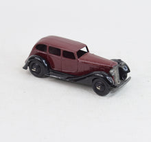 Dinky Toys 36a Armstrong Siddeley Very near mint (maroon)