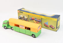 Corgi toy 1104 Bedford Horse Transporter 'Newmarket' Virtually Mint/Nice box