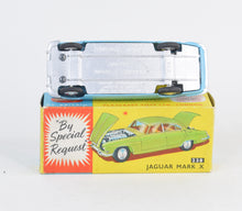 Corgi toys 238 Mark X Jaguar Virtually Mint/Nice box