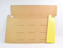 Corgi toys Point of Sale display stand (3)