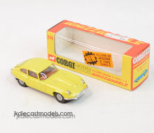 Corgi toys 374 5.3 'E' Type Jaguar Virtually Mint/Nice box