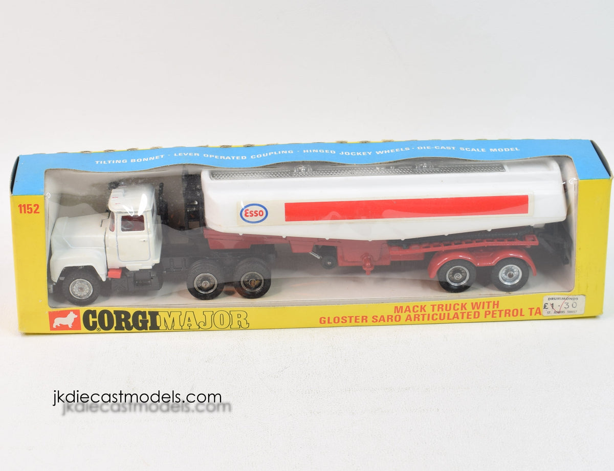 Corgi toys 1152 Mack Truck 'Esso' Mint/Nice box
