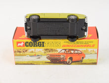 Corgi toys 306 Morris Marina Virtually Mint/Nice box